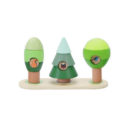 Look at these three adorable trees! There are three animals: the owl, the woodpecker and the squirrel living there. Your little one can create different shapes with their imagination.