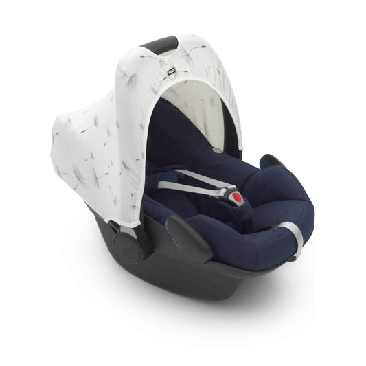 The Dooky Car Seat Hoody protects your little one from UV, wind, light, cold, noise and light rain – whilst making your car seat and travel system look great!