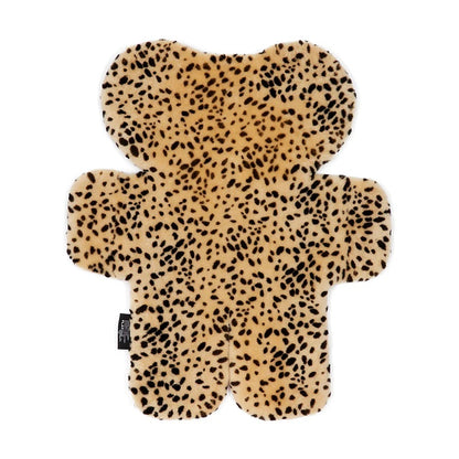 FLATOUTbear rug, made from 100% Australian sheepskin, provides a plush and safe play area. Its soothing properties keep baby comfortable year-round. Lightweight and portable, it includes a handy carry bag.