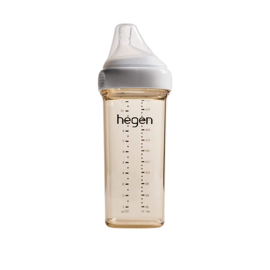 Hegen’s "softsquare" baby bottles are easy for babies to hold and stackable for efficient storage, perfect for both freezer and bag.