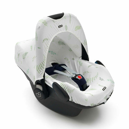 The Dooky Car Seat Hoody protects your little one from UV, wind, light, cold, noise and light rain – whilst making your car seat and travel system look great!